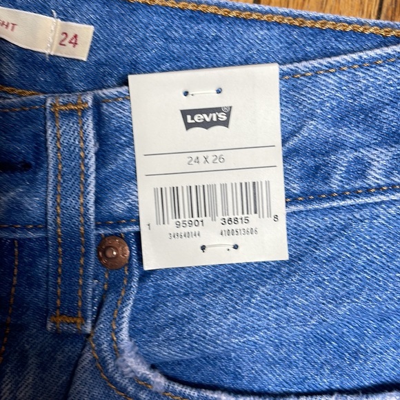 Levi’s premium wedgie straight size 24 x 26 - Picture 4 of 7